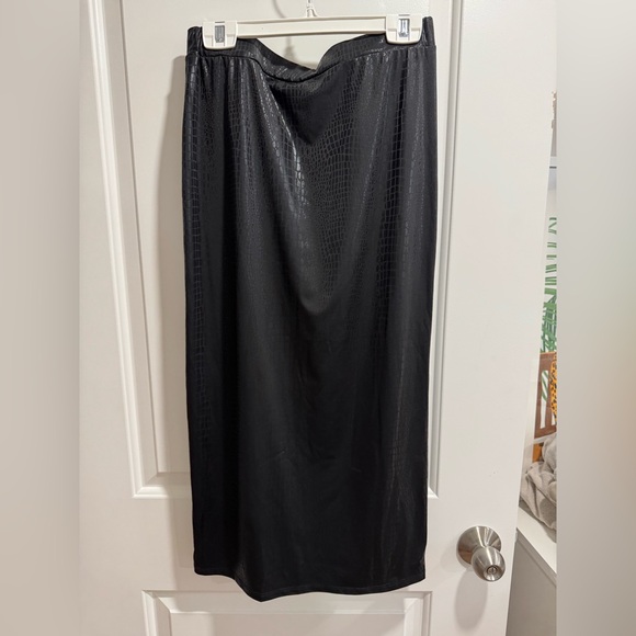 SHEIN Dresses & Skirts - Black Faux Croc Midi Skirt